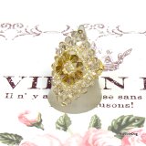 スモークトパーズ大輪の花リング〔スワロ/チェコビーズ/ガラスビーズ ビーズリング〕《ビーズアクセサリー》