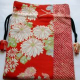 ８５０９　絞りと花柄の着物で作った巾着袋