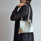 数量限定!   インド刺繍ジョーゼット　スクエア2way ポシェットマリンバッグ　ユーカリグリーン　クリスマスギフト・ご褒美