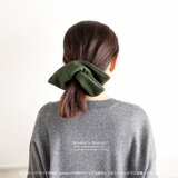 数量限定⭐️《滑らか スエード》 スクエア ビッグ シュシュ グリーン 緑 シンプル ナチュラル 四角形 秋 冬 春  ヘアゴム