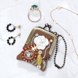 小さなビーズ刺繍のがま口 No.85｜キャメル×ウール｜ネックレス・バッグチャームにも｜アクセサリーケース｜一点物