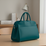 ターコイズブルー イタリアン植物タンニンなめし革のA4対応ハンドバッグ｜上質レザーの自立型バッグ