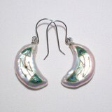 蒔絵ピアス ”彷徨う三日月”