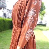 「北欧の花」　お気に入りワンピース　手描き　世界で一枚の服　持ち込み