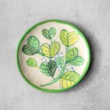 グリーンリーフ（春）の手描き絵皿
