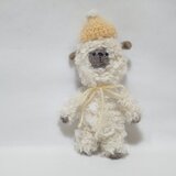 小さな子羊さん (あみぐるみ)