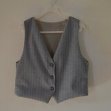 軽い着心地！「Vネックベスト」