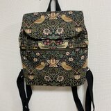 大人のリュック　バッグパック　いちご泥棒　オックス