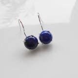 ラピスラズリのラウンドカポションひと粒ピアス