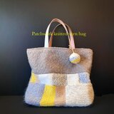 クリーミーな色合いのパッチワーク編み付きかばん