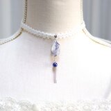 【受注製作】レジンアート　スライスアゲートとタティングレースとサテンリボンのチョーカー〈凍蝶〉