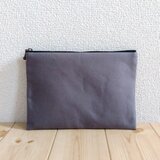 メンズ　大きめ20cmのフラットポーチ　男の子　内ポケット　無地　グレー　540