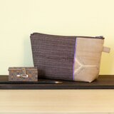 Y-203大島紬切り替えポーチ/白茶紬×青紫ラインこげ茶色大島