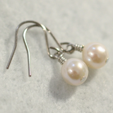 チタンピアス・淡水パール（6mm）