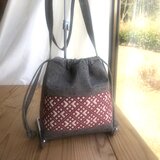 巾着型ショルダーバッグ