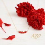 【K10 ネックレス】貴重で特別な 天然色 本赤珊瑚・3月誕生石(還暦祝いなどギフトにも人気)