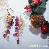 Noel*ポインセチア*紅白の石のたわわピアス
