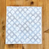 刺子の花ふきん（青海波）