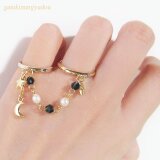 〈ビーズの色が選べる〉三日月と星の２本指用リング【フリーサイズ】