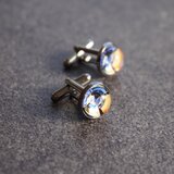 空想の世界が装いを彩る｜アートカフス