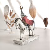 「受注制作」  月を戴く旅人