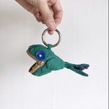 《毎日が楽しくなる》魚バックチャーム "  しっぽはイチョウの葉のように" no.235