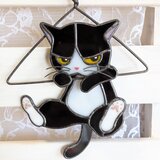 ハンガーにぶーらぶーら猫さん／黄目