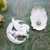 【限定数】【セット販売】コフレボックス ■ 2026干支 馬 ペガサス ■ 大きな壁飾り & ペンダント