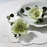 布花　イエローグリーンが上品なアネモネのコサージュ。　卒業式・入学式・フォーマルからカジュアルまで使えるコサージュ。