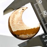 穴あきピクチャージャスパー月形[m33] 29x15mm 32Cts  ルース／天然石／カボション