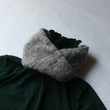 手紡ぎの温かさを！ホームスパン手紡ぎニットネックウォーマー【ハチワレ】
