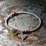 oldベルベル族ヴィンテージシルバー、シャン族oldシルバーとカレンシルバー、金赤＆濃赤ホワイトハーツのブレス