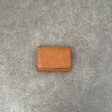 二つ折り財布　 コニャック（ホック）イタリアンレザー　＜A＞