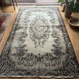 127×220花や実　王道メダリオン　控えめカラー　トルコヴィンテージラグ