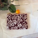 フランス生地　咲く白い花　レンガ色（S)　コスメ入れ　鍵入れ　カード入れ　薬入れ