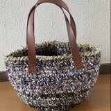 №３　材料に拘って細編みだけで編んだコロンバッグ