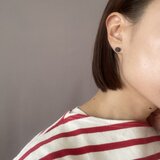 陶のピアス（小さいまる）