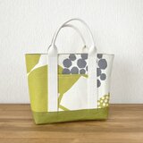 帆布の手持ちトート（イエローグリーンフラワー）