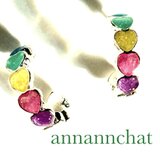 【 ７つの　ハート　暗闇で光る　蓄光　ピアス】バレンタイン　ラッキーナンバー