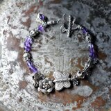 蝶＆お花、多彩カレンシルバー、アメジスト、シルバー小花、シルバー装飾アメジストのブレス