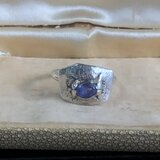 タンザナイトのアミュレットリング