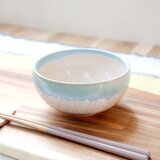 白釉と水色釉薬のボウル