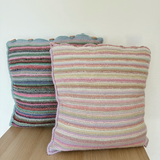 織物のような厚み伝統のアフガン編みクッションカバー（ピンク）