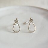 実のピアス　ドロップ