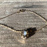 Tiny Horseshoe with Opal *14kgf*