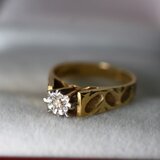 英国 イギリス 1979年 ビンテージ ゴールド リング 指輪 天然 ダイアモンド 純金率 375 宝石 鑑定書付 J204