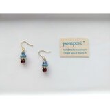 デニムブルーとガーネットのプチピアス