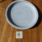 陶器　プレイト皿④　黒土に薄いブルーのマットな釉薬