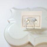 ユニークなフォルム♡あこやブルーグレーイヤリング