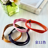 細身で上品なレザーブレスレット　